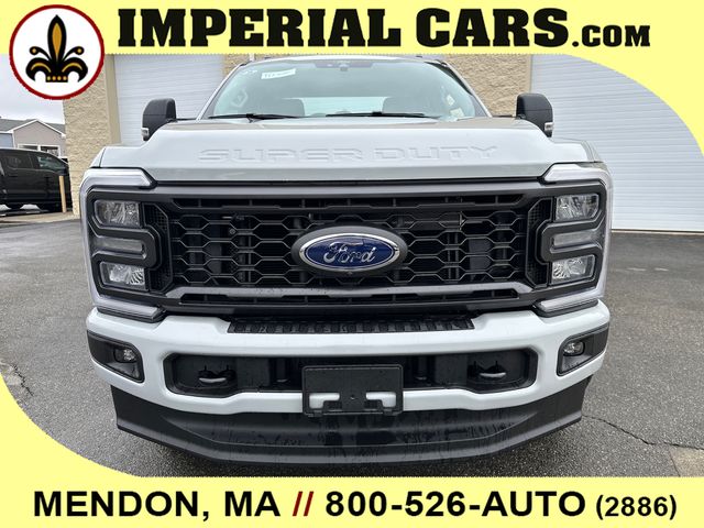 2025 Ford F-250 XL photo 3