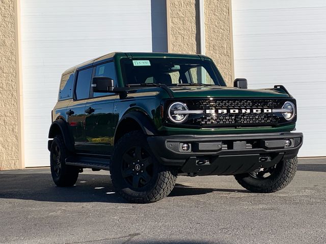 2025 Ford Bronco 4-Door Outer Banks's photo