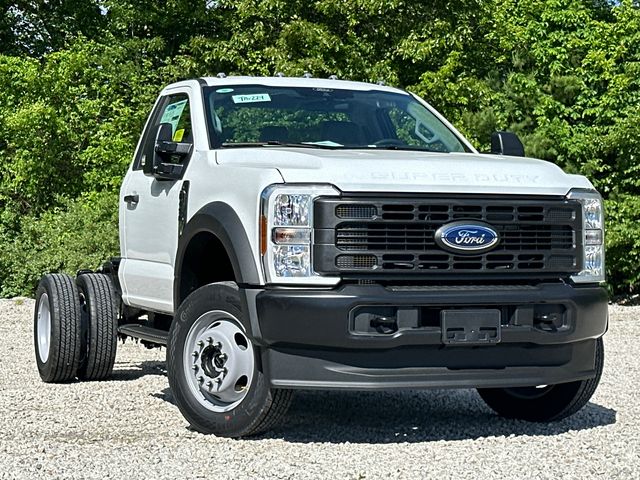 2026 Ford F-450 XL 4x4 Regular Cab 145-In DRW's photo