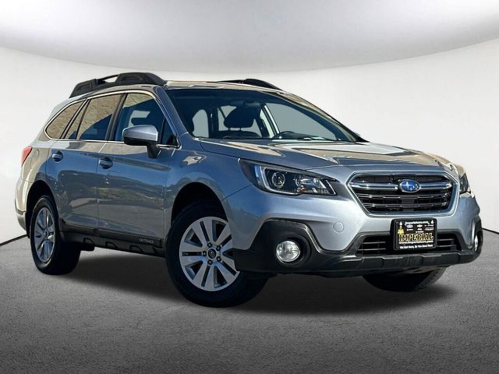 Used 2018 Subaru Outback 2.5i Premium with SUV