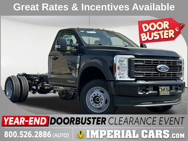 2025 Ford F-550 Super Duty Chassis Cab XL's photo