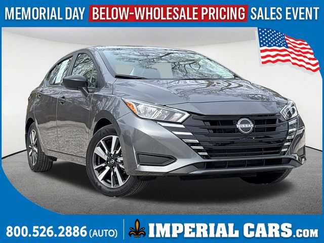2024 Nissan Versa 1.6 S CVT's photo