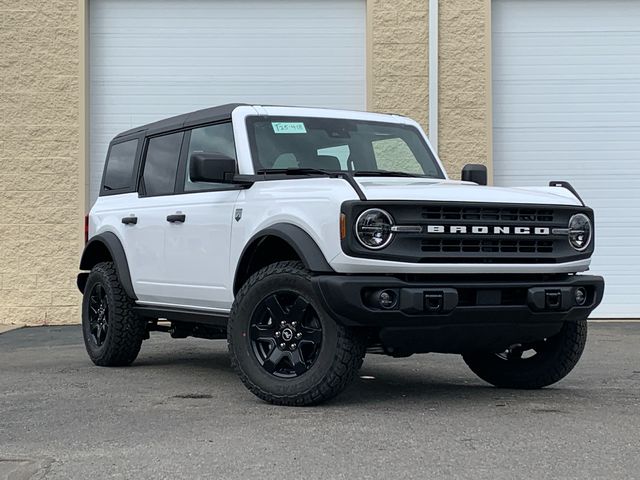 2025 Ford Bronco 4-Door Big Bend's photo