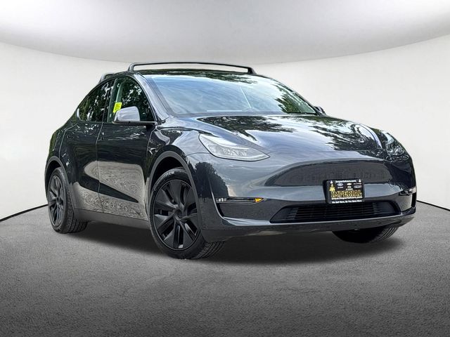 Used 2025 Tesla Model Y Long Range with VIN 7SAYGAEE0SF290417 for sale in Mendon, MA