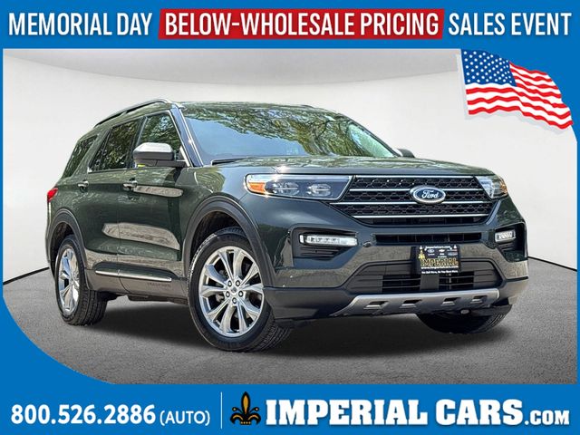 2023 Ford Explorer XLT 4WD's photo