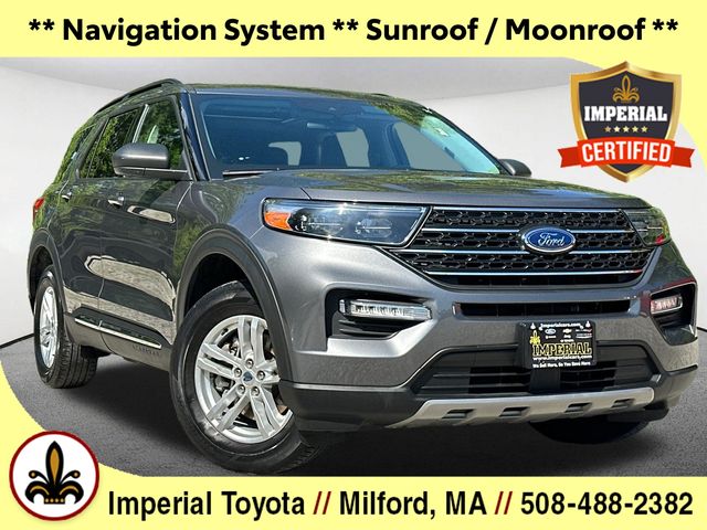 2022 Ford Explorer XLT 4WD's photo