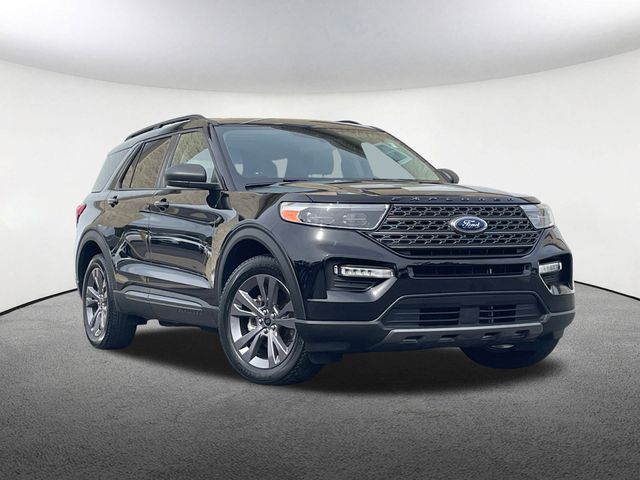 Used 2021 Ford Explorer XLT with VIN 1FMSK8DH2MGC03501 for sale in Mendon, MA