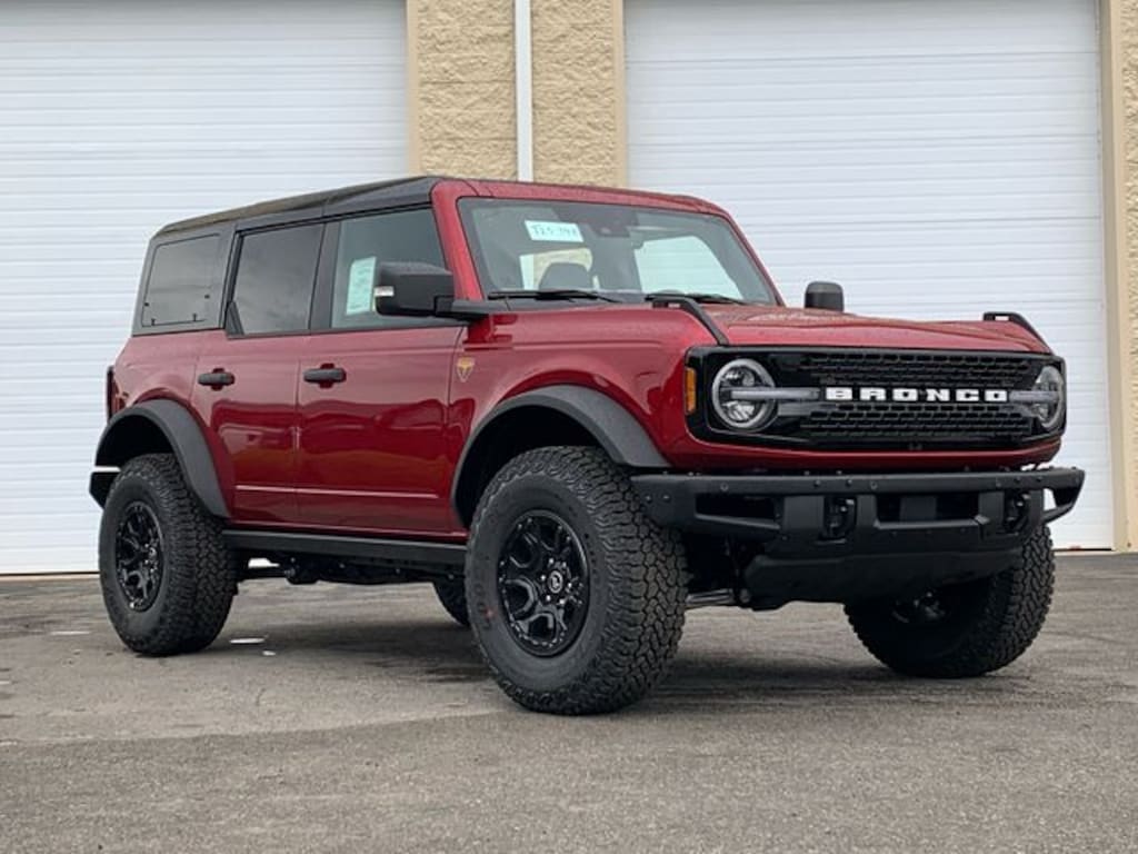 New 2025 Ford Bronco Badlands SUV