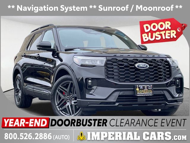 2025 Ford Explorer ST-LINE's photo