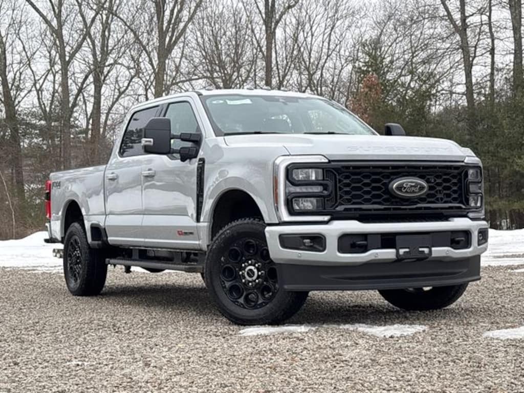 New 2026 Ford F-350 Lariat Truck Crew Cab