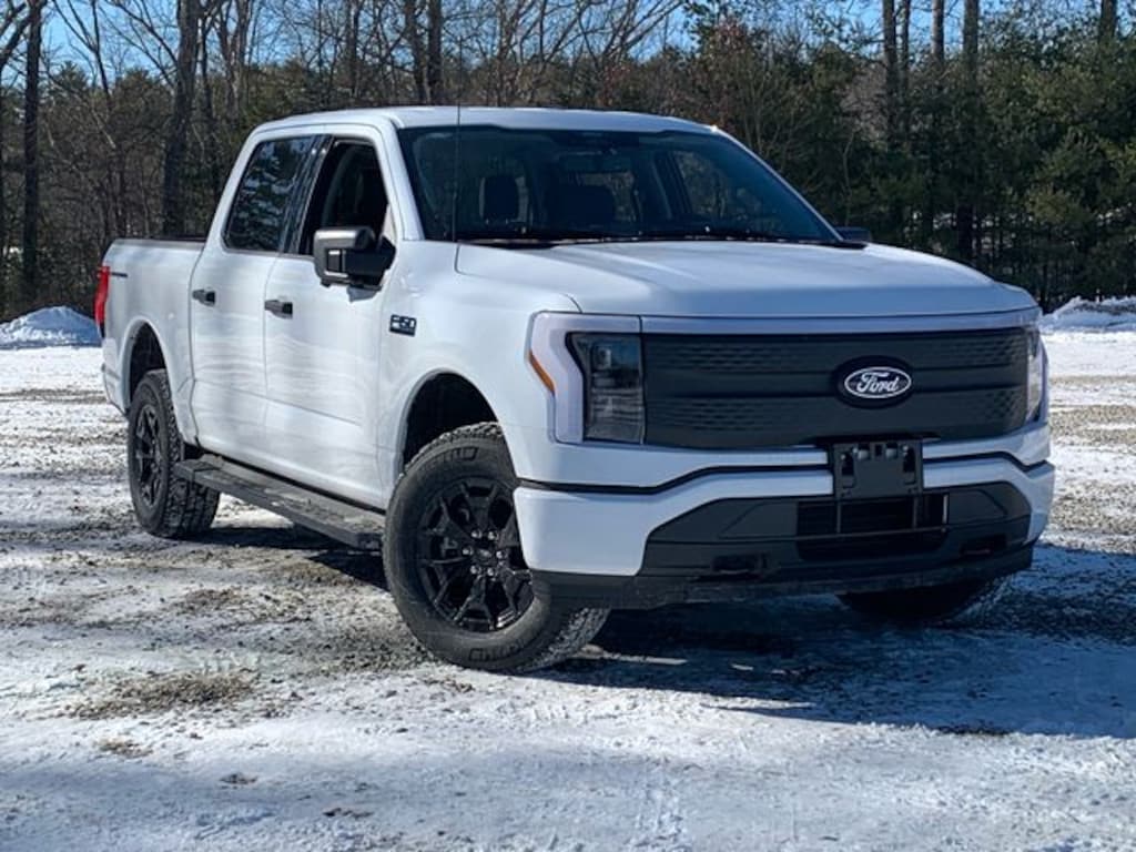 New 2025 Ford F-150 Lightning XLT Truck SuperCrew Cab
