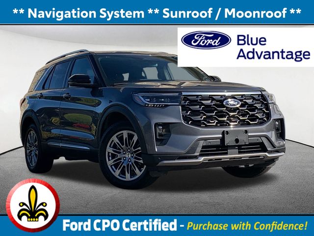 2025 Ford Explorer Platinum's photo