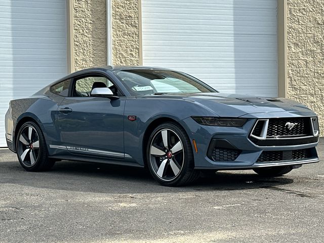 2025 Ford Mustang GT Premium photo 2