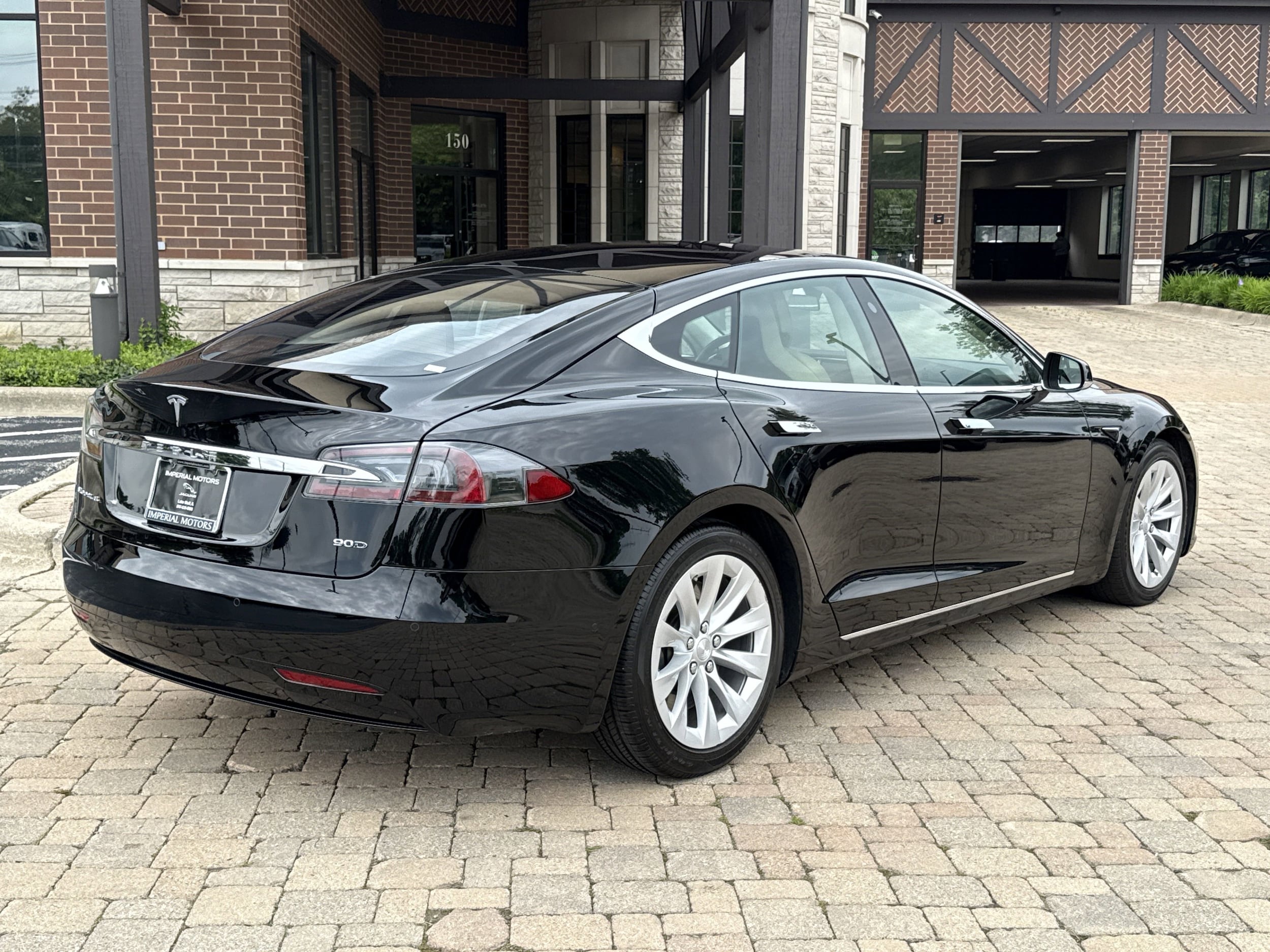 Used 2017 Tesla Model S 90D with VIN 5YJSA1E22HF199670 for sale in Lake Bluff, IL