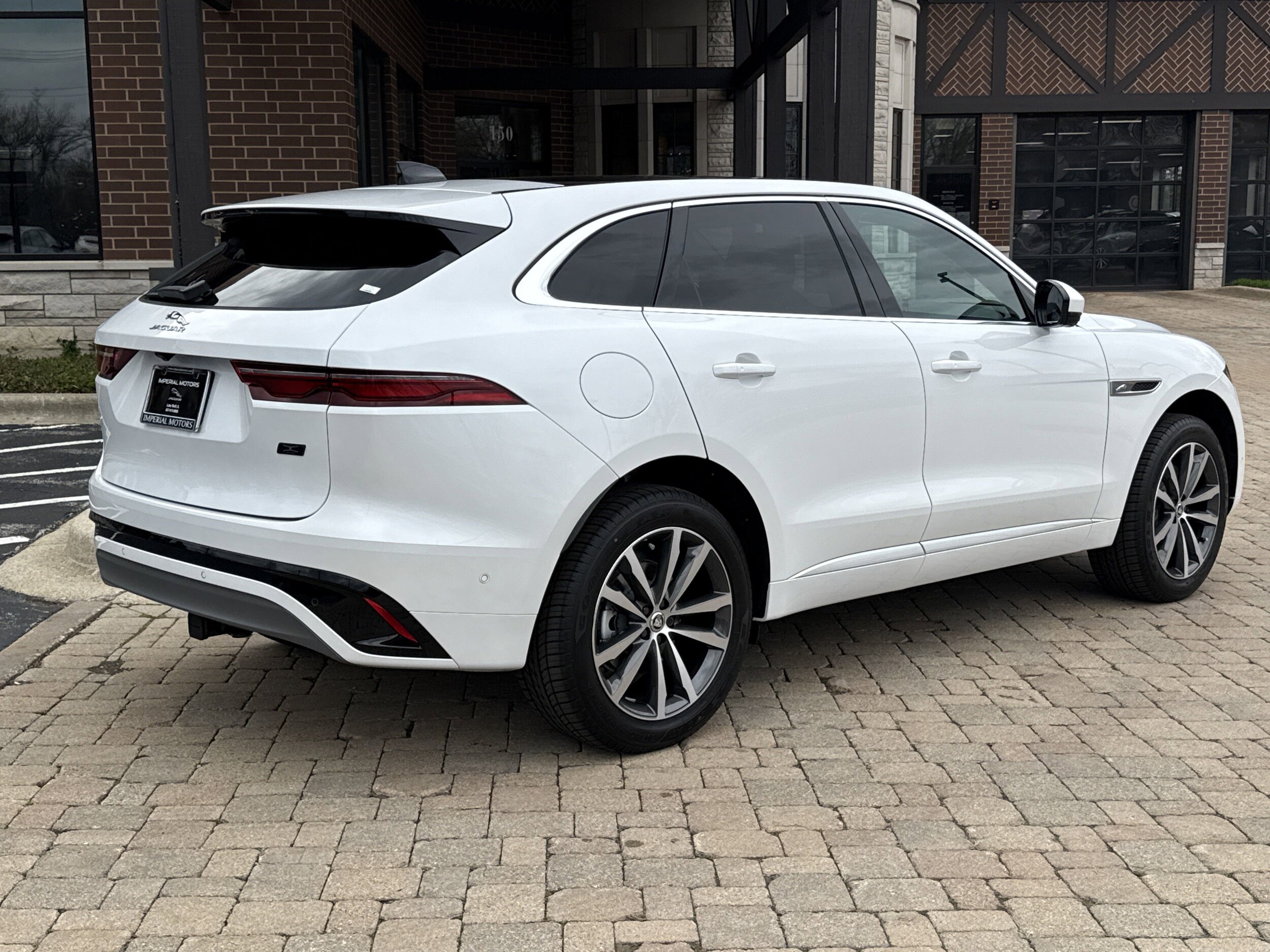 2026 Jaguar F-PACE P250 R-Dynamic S photo 2