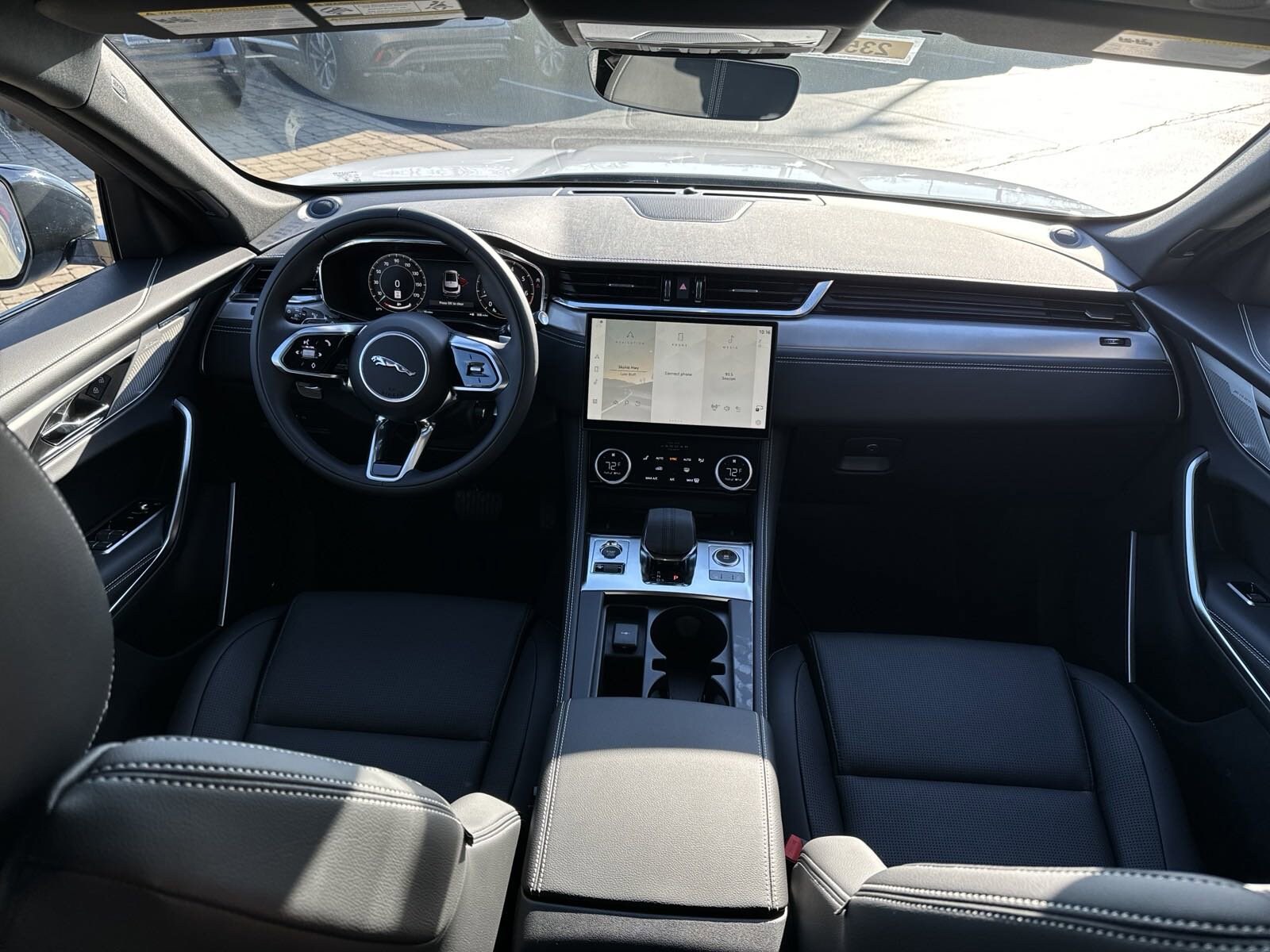 2024 Jaguar F-PACE P400 R-Dynamic S photo 4