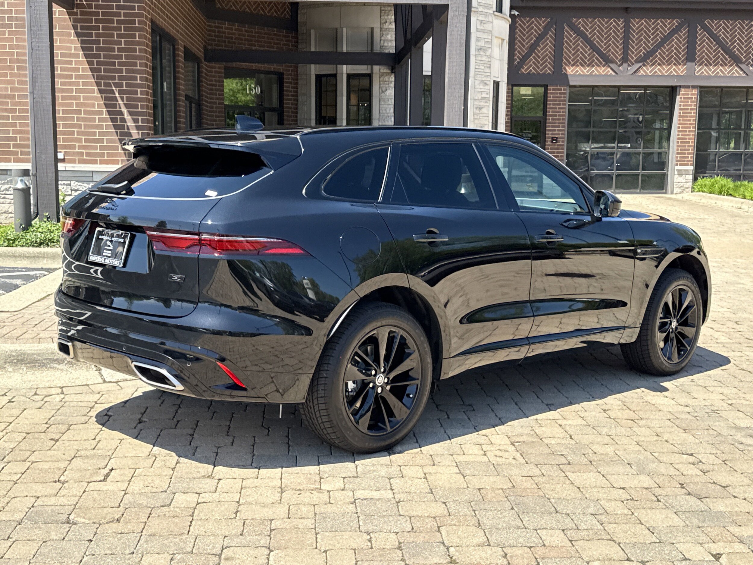 2026 Jaguar F-PACE P400 R-Dynamic S photo 2