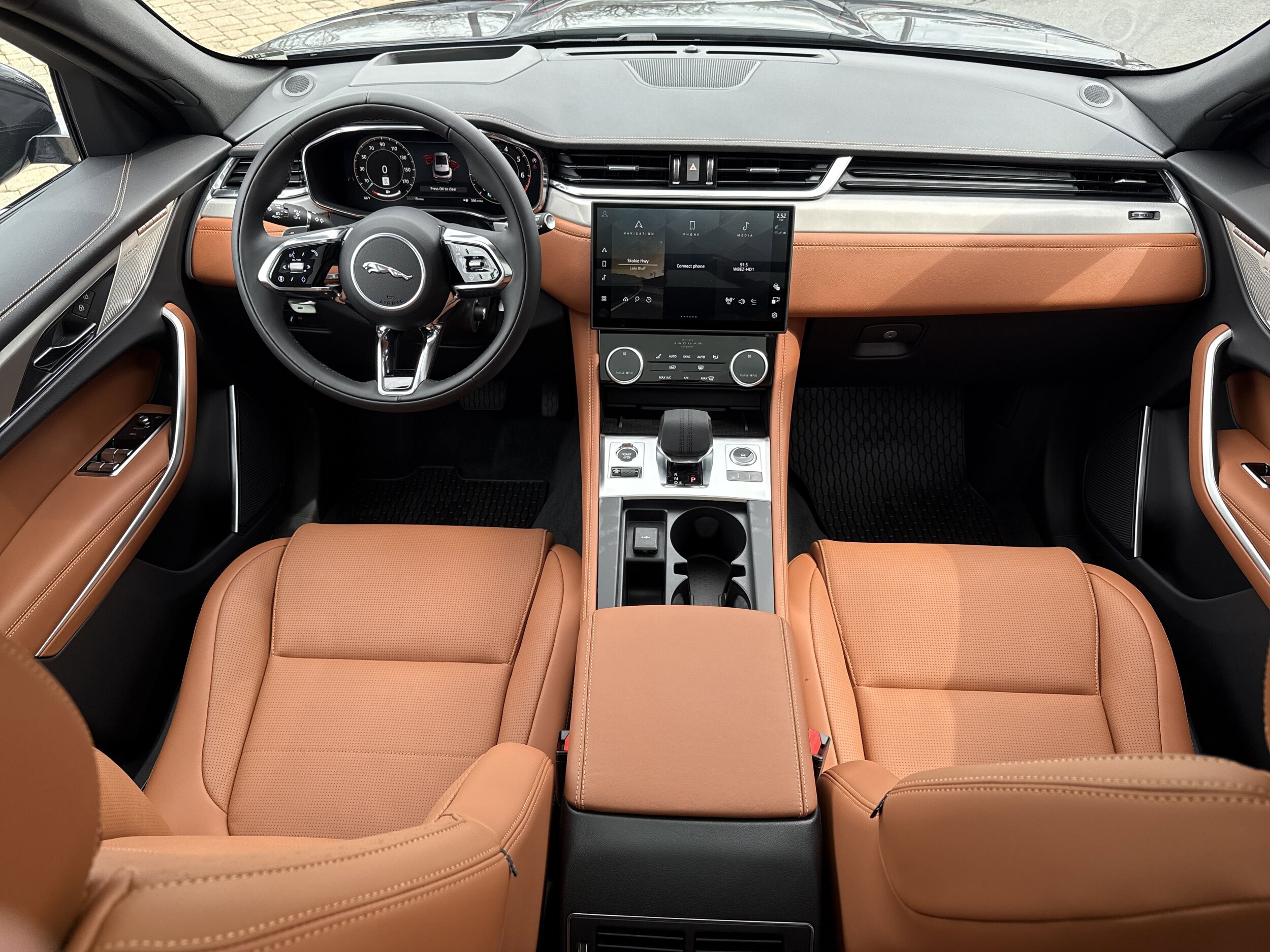 2026 Jaguar F-PACE P250 R-Dynamic S photo 4