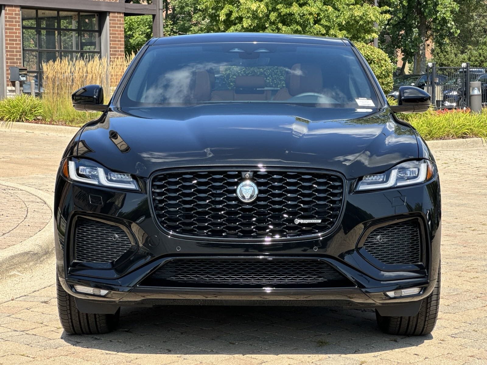 2024 Jaguar F-PACE P400 R-Dynamic S photo 2