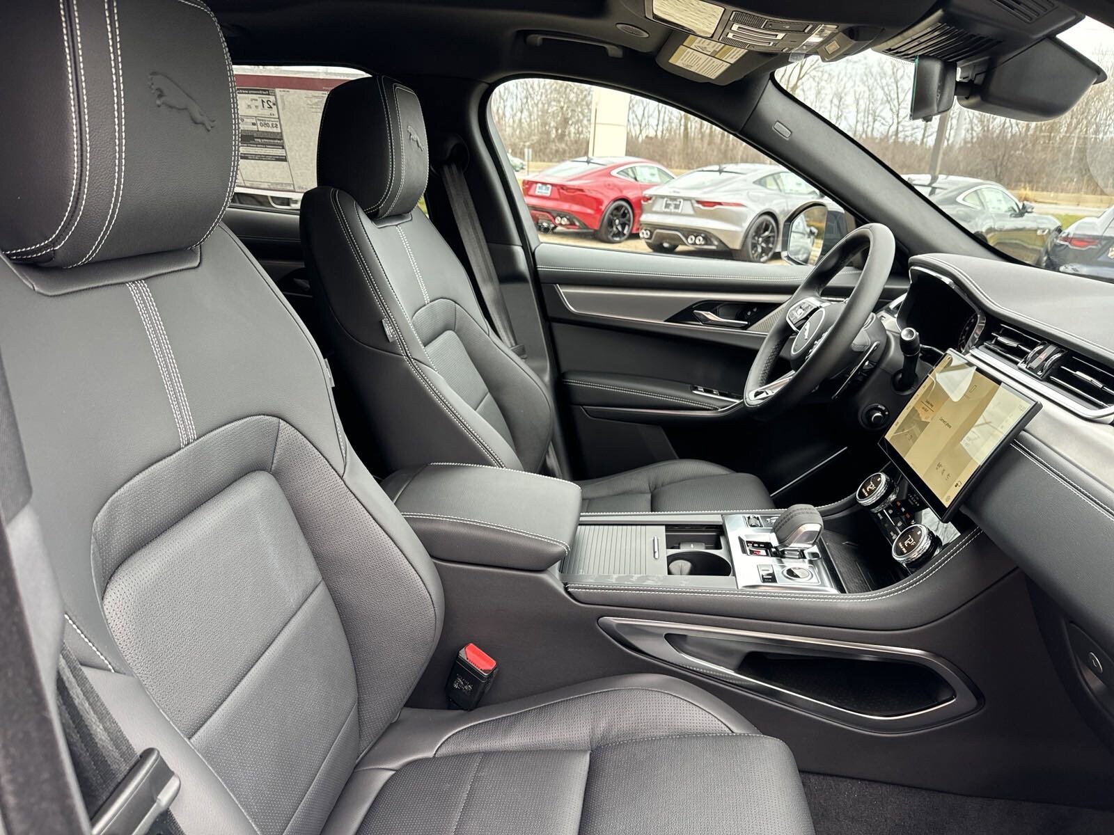 2024 Jaguar F-PACE P400 R-Dynamic S photo 3