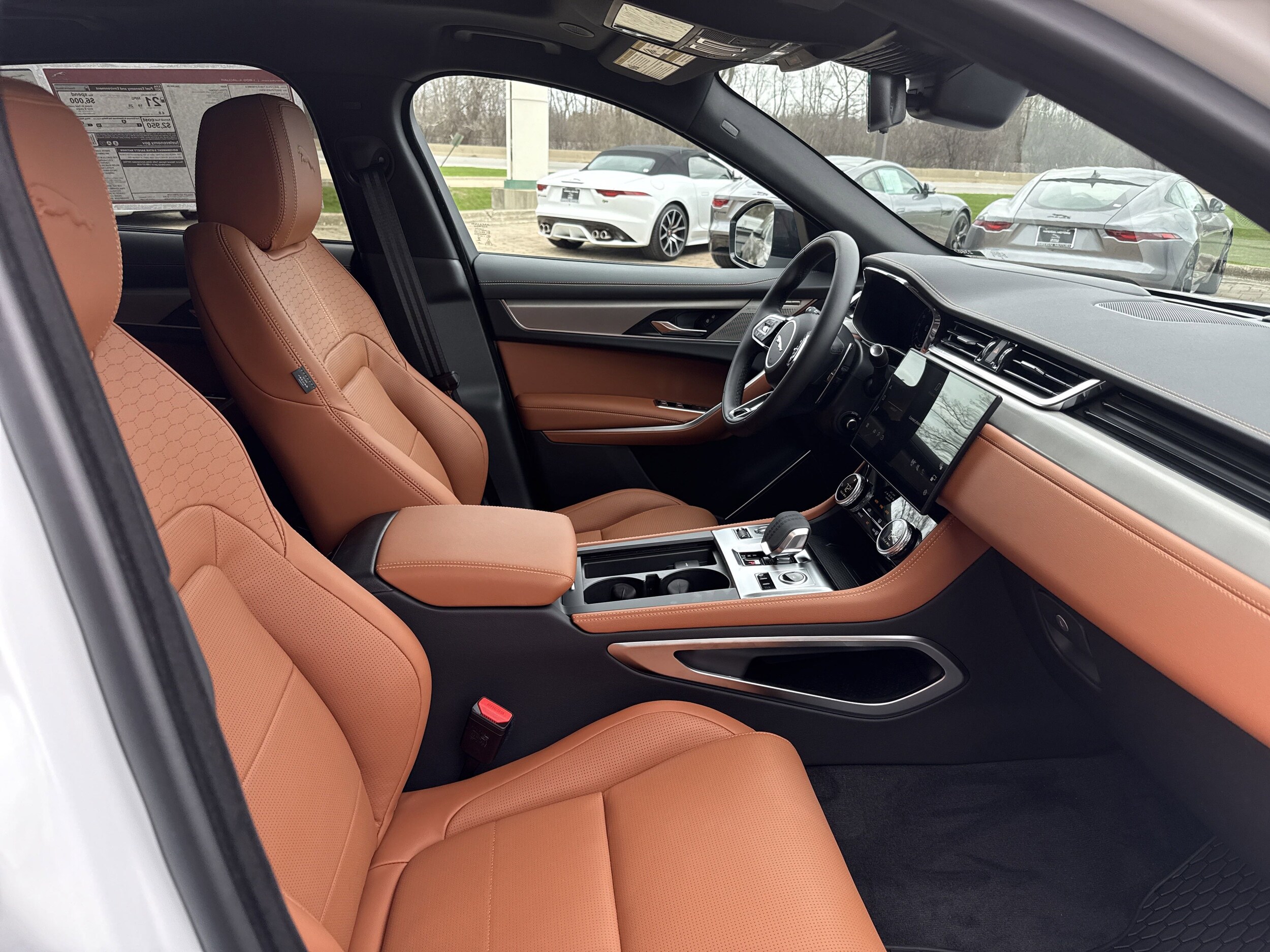 2026 Jaguar F-PACE P400 R-Dynamic S photo 3