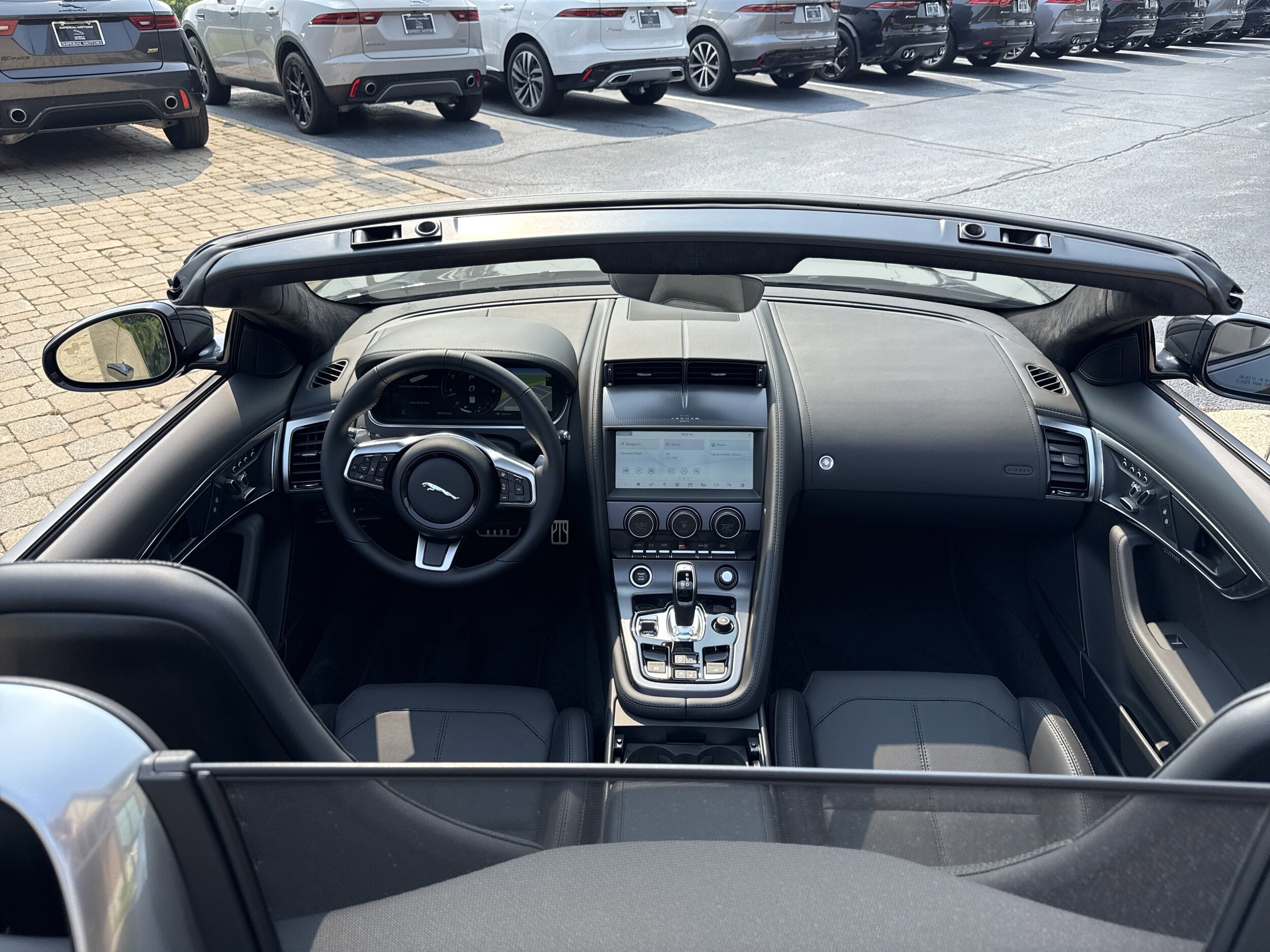 2024 Jaguar F-TYPE P450 R-Dynamic photo 4