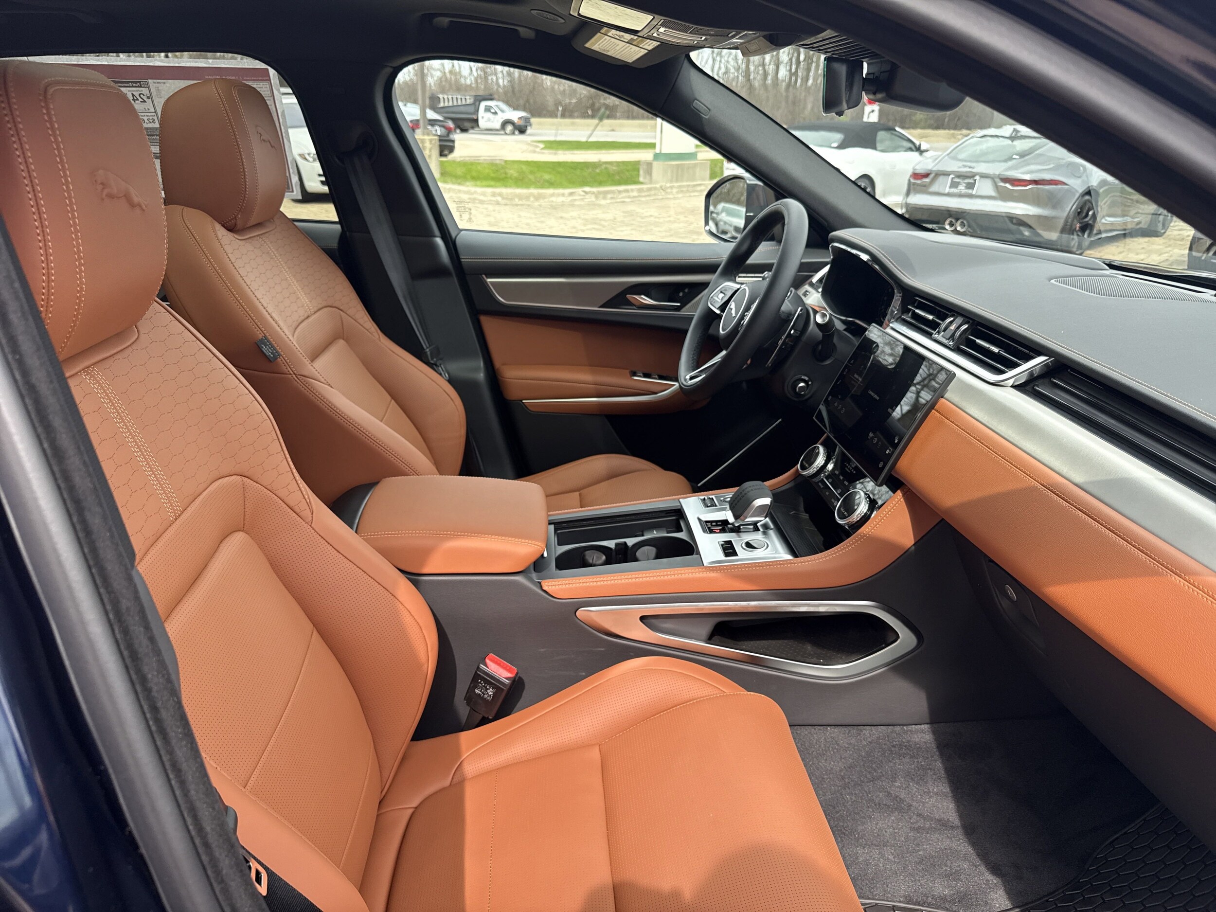 2026 Jaguar F-PACE P250 R-Dynamic S photo 3