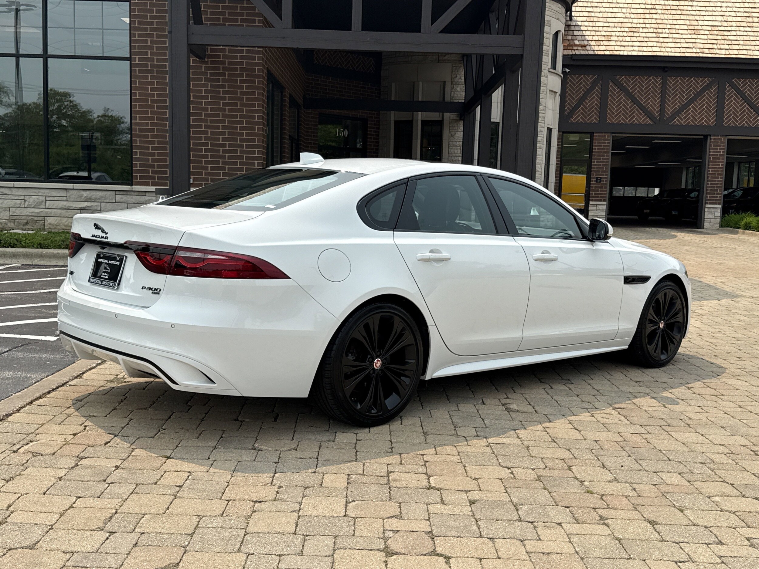 2022 Jaguar XF R-Dynamic SE photo 2