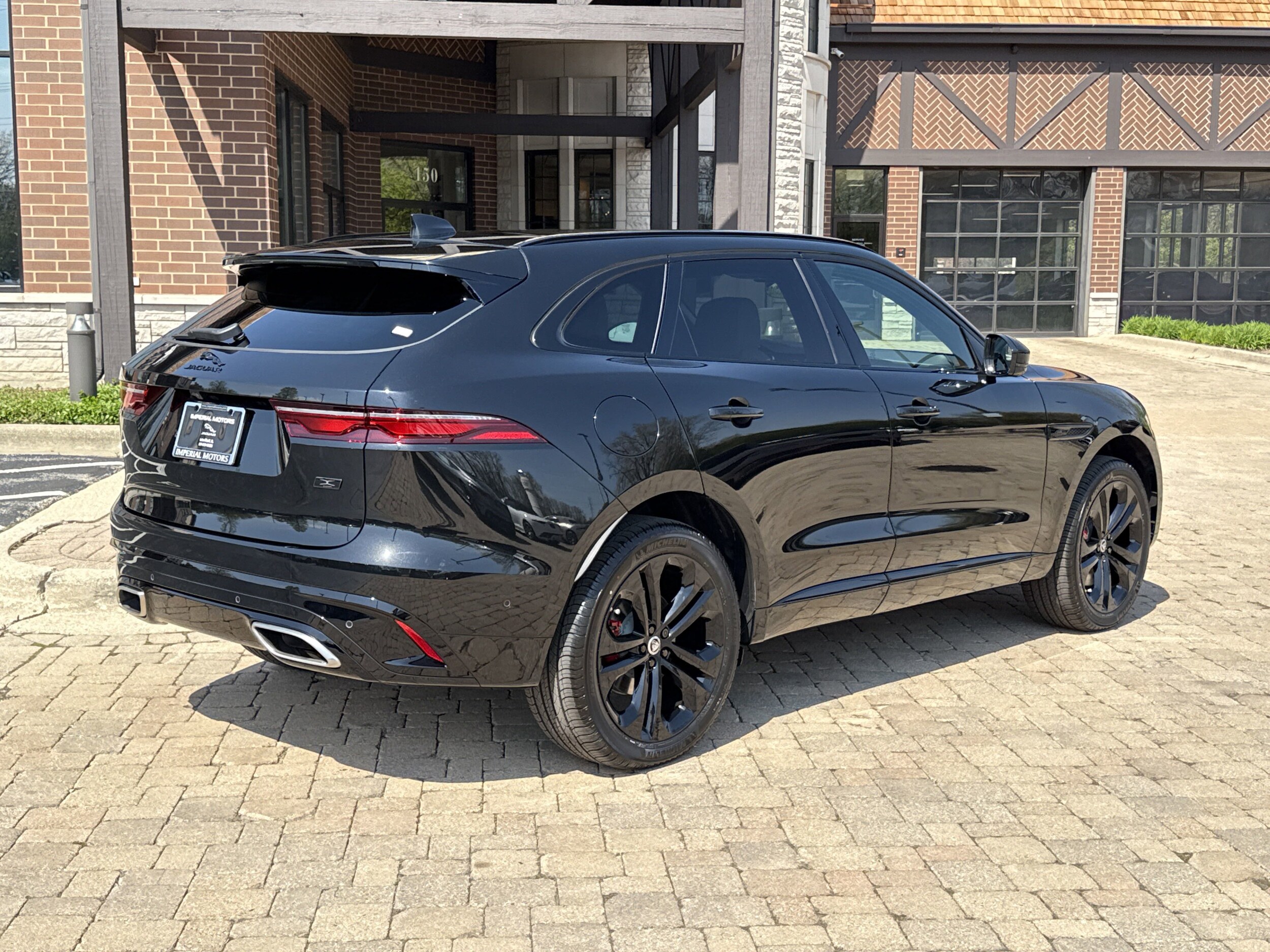2026 Jaguar F-PACE P400 R-Dynamic S photo 2