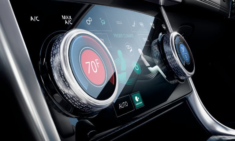 2020 Jaguar XE Infotainment