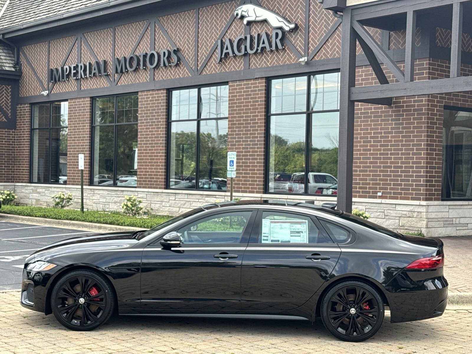 2024 Jaguar XF P300 R-Dynamic SE photo 2