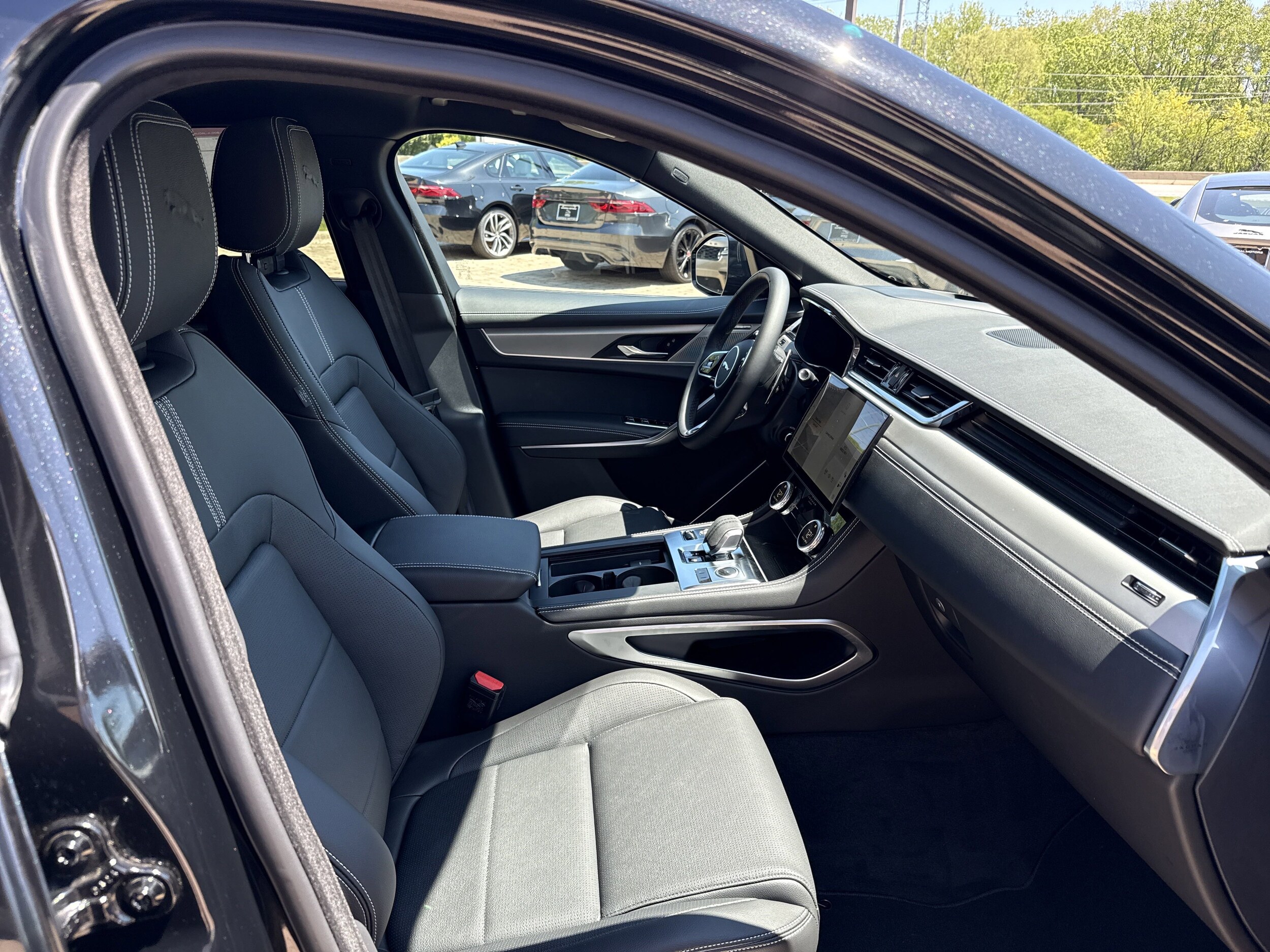 2026 Jaguar F-PACE P400 R-Dynamic S photo 3