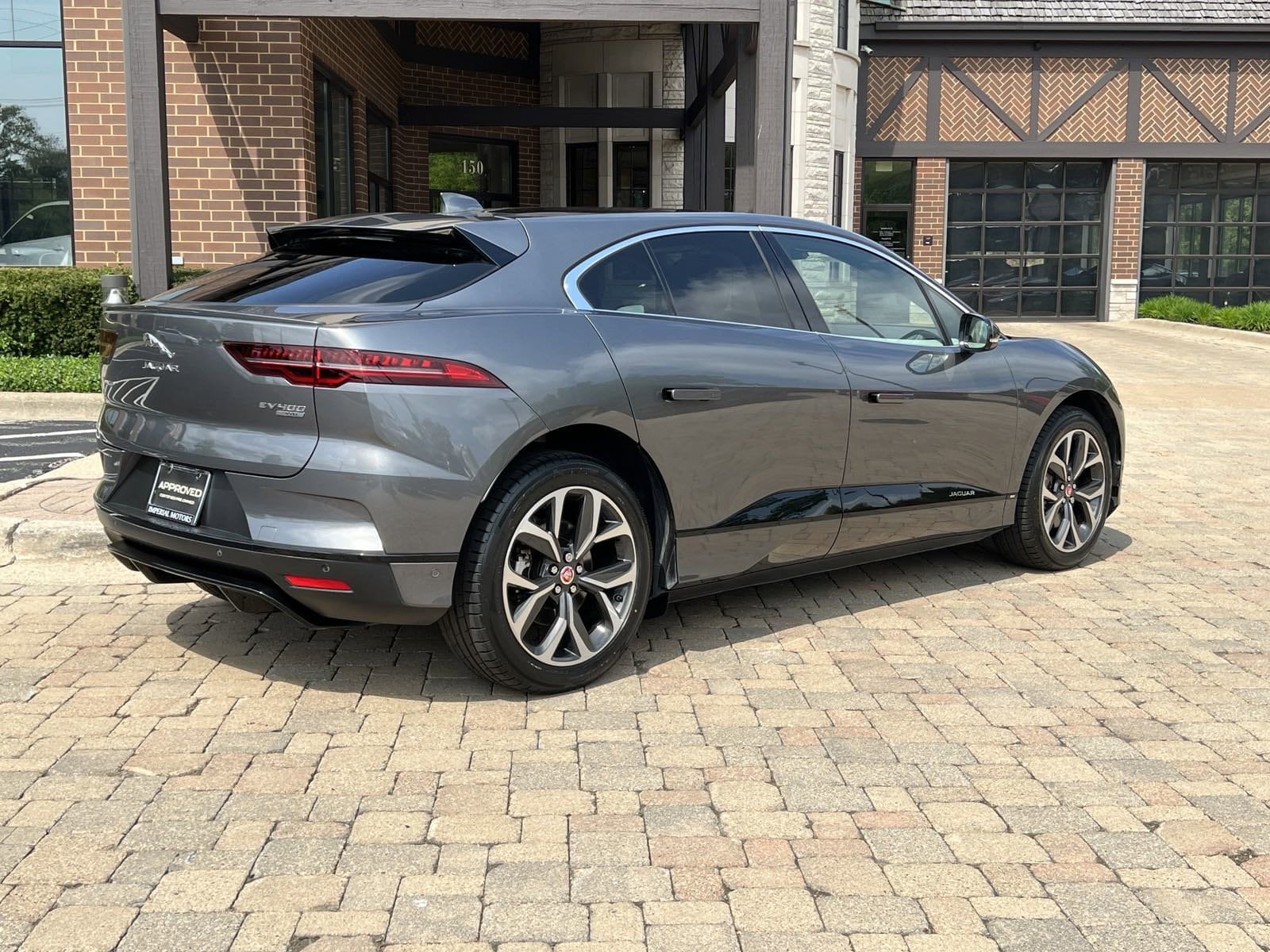 Certified 2020 Jaguar I-PACE SE with VIN SADHC2S13L1F85755 for sale in Lake Bluff, IL