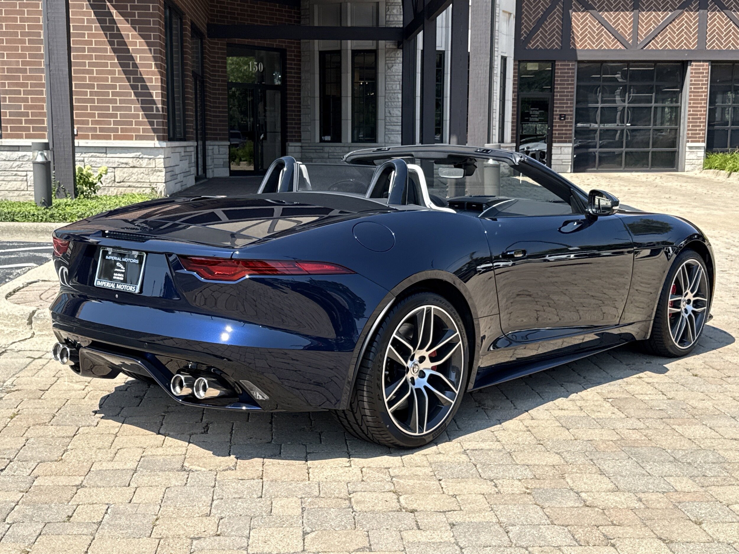 2024 Jaguar F-TYPE P450 R-Dynamic photo 2