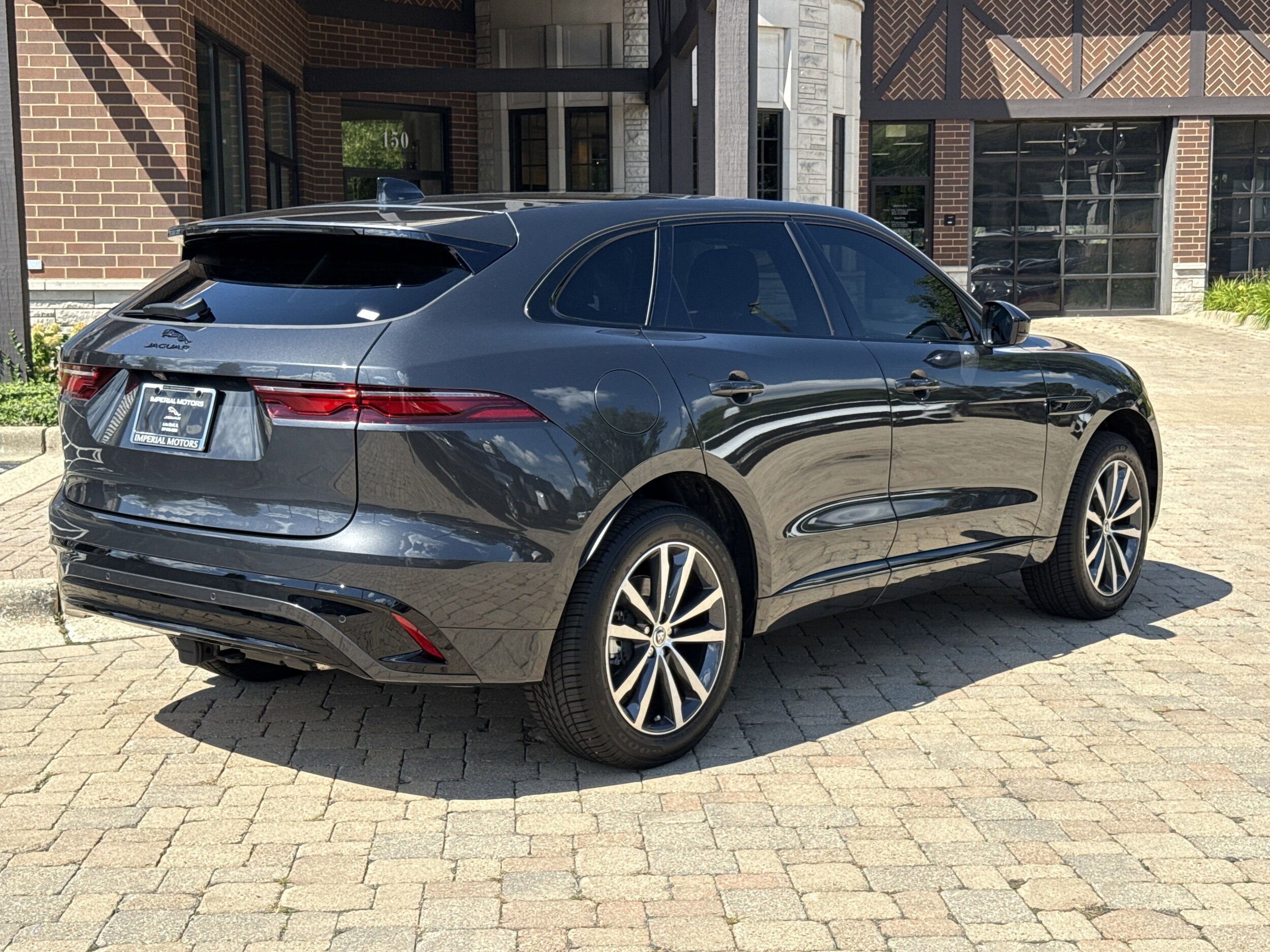 2025 Jaguar F-PACE P250 R-Dynamic S photo 2