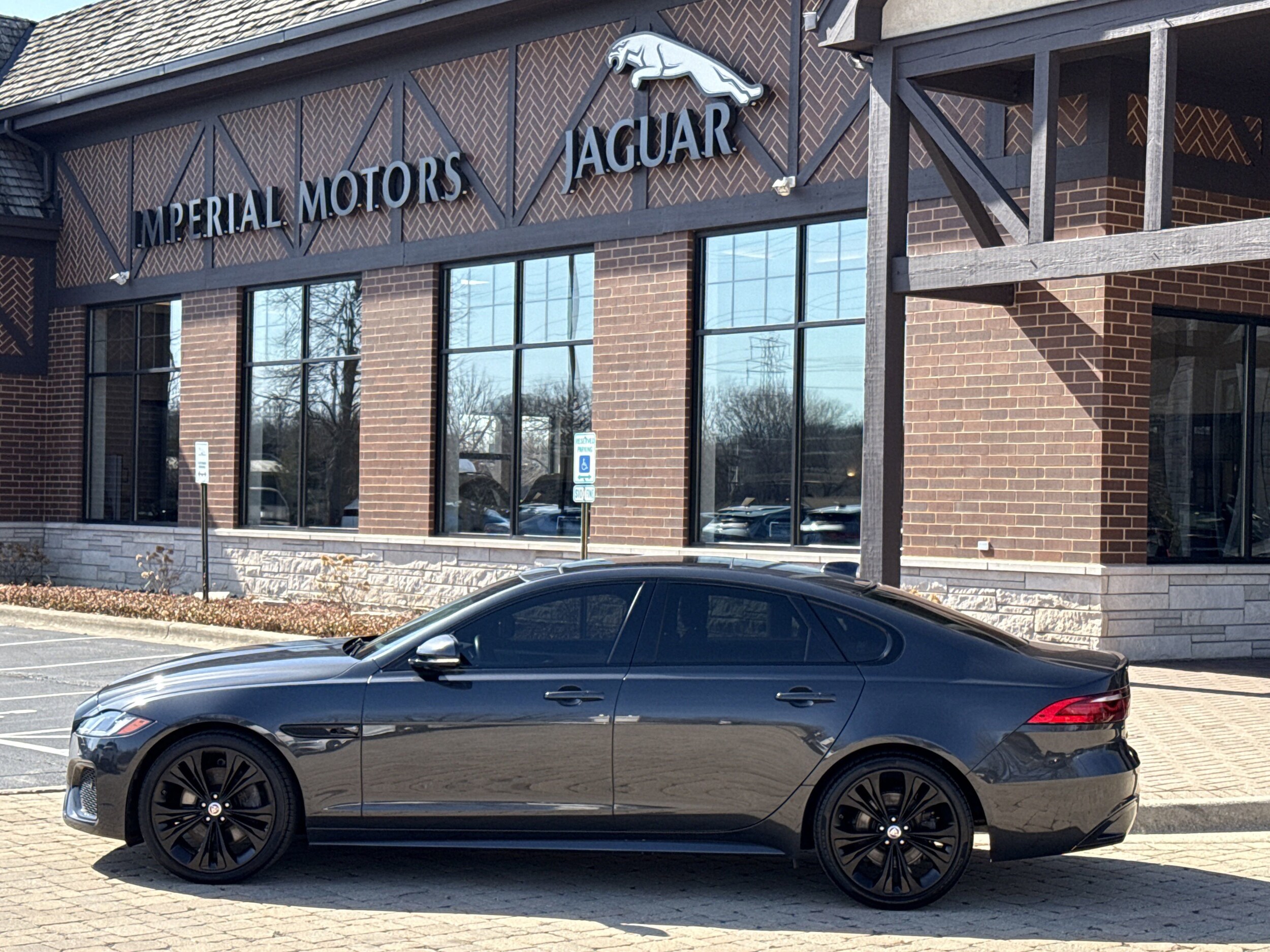2022 Jaguar XF R-Dynamic SE photo 2