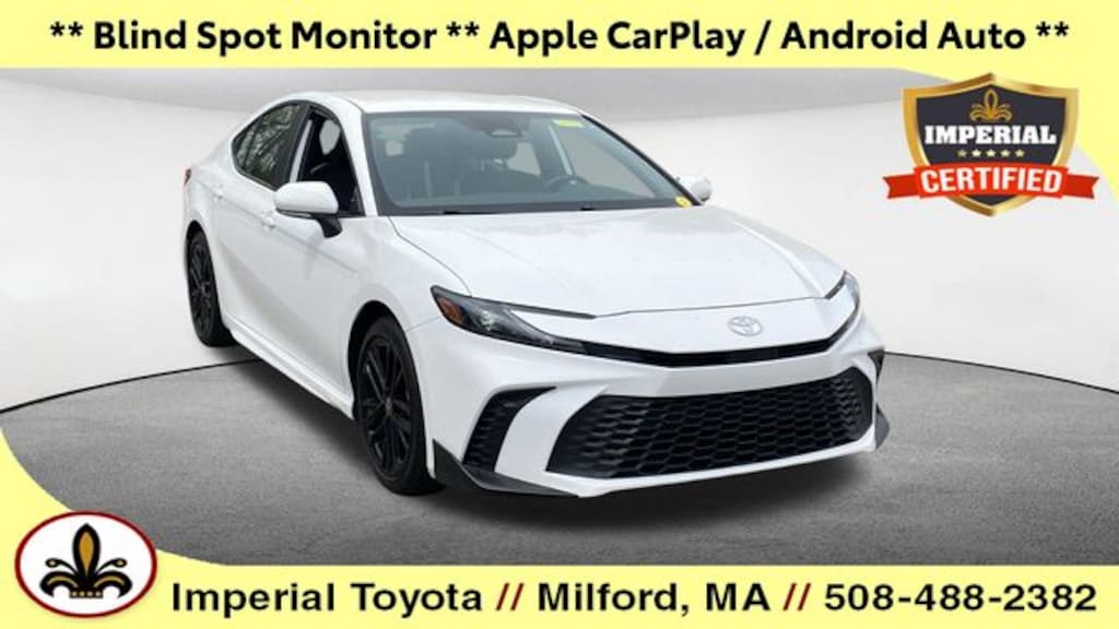 Used 2025 Toyota Camry SE Sedan