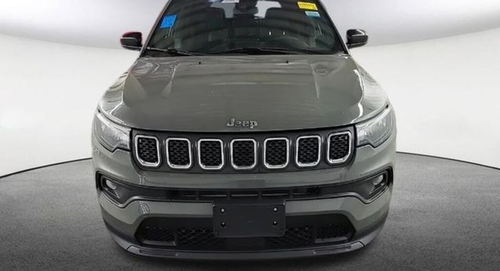 Used 2023 Jeep Compass Latitude SUV