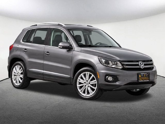 Used 2016 Volkswagen Tiguan SE with VIN WVGBV7AX9GW608486 for sale in North Attleborough, MA