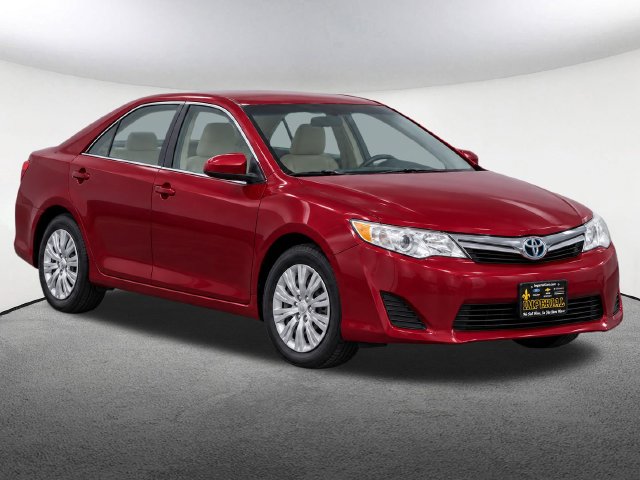 Used 2014 Toyota Camry LE with VIN 4T4BF1FK2ER371295 for sale in North Attleborough, MA