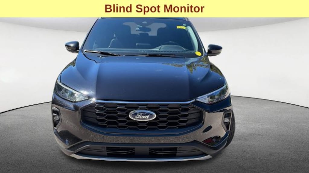 Used 2025 Ford Escape ST-Line Select SUV