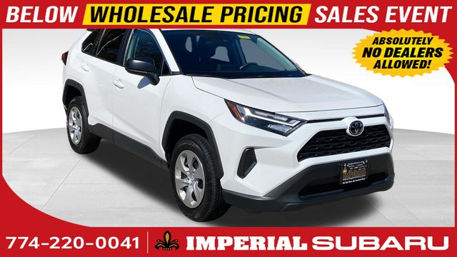 2024 Toyota RAV4 LE