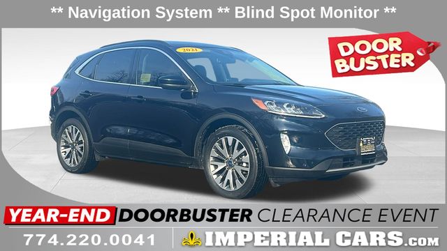 2021 Ford Escape Titanium's photo