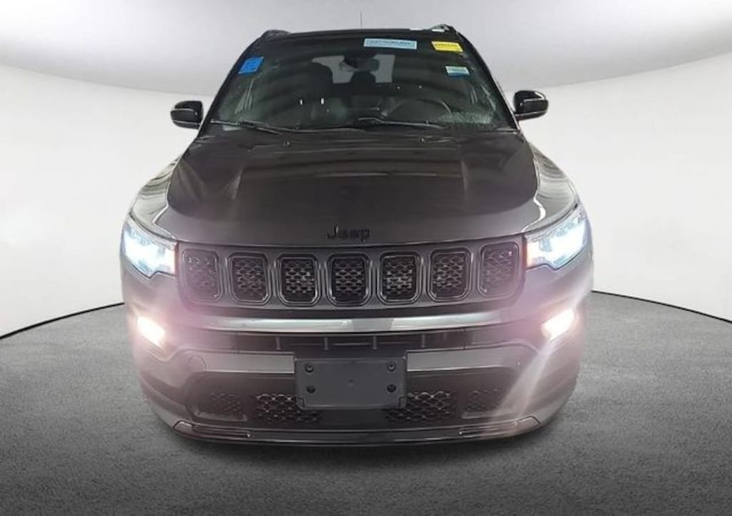 Used 2023 Jeep Compass Latitude SUV