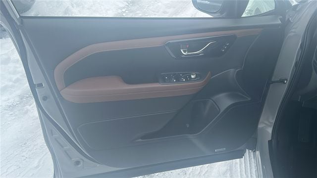 2025 Subaru Forester Touring - Photo 21