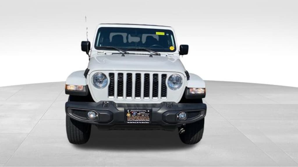 Used 2023 Jeep Gladiator Overland Truck Crew Cab