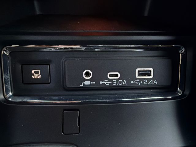 2025 Subaru Ascent Limited - Photo 35