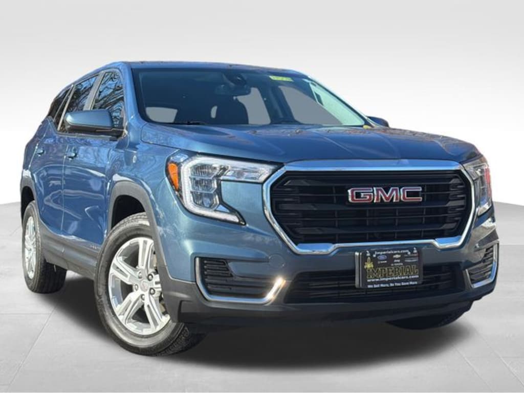 Used 2024 GMC Terrain SLE SUV