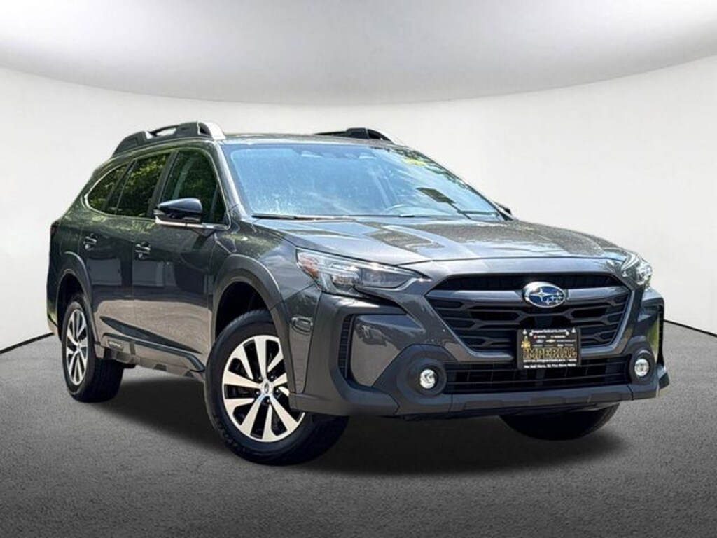 Used 2023 Subaru Outback Premium SUV