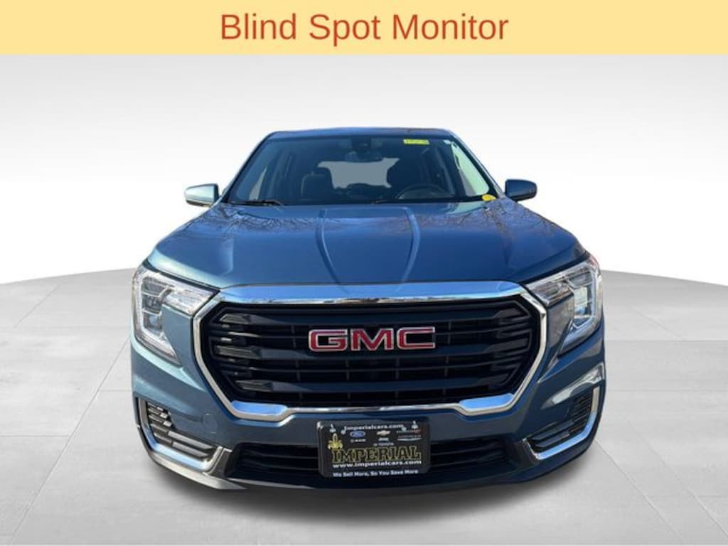 Used 2024 GMC Terrain SLE SUV